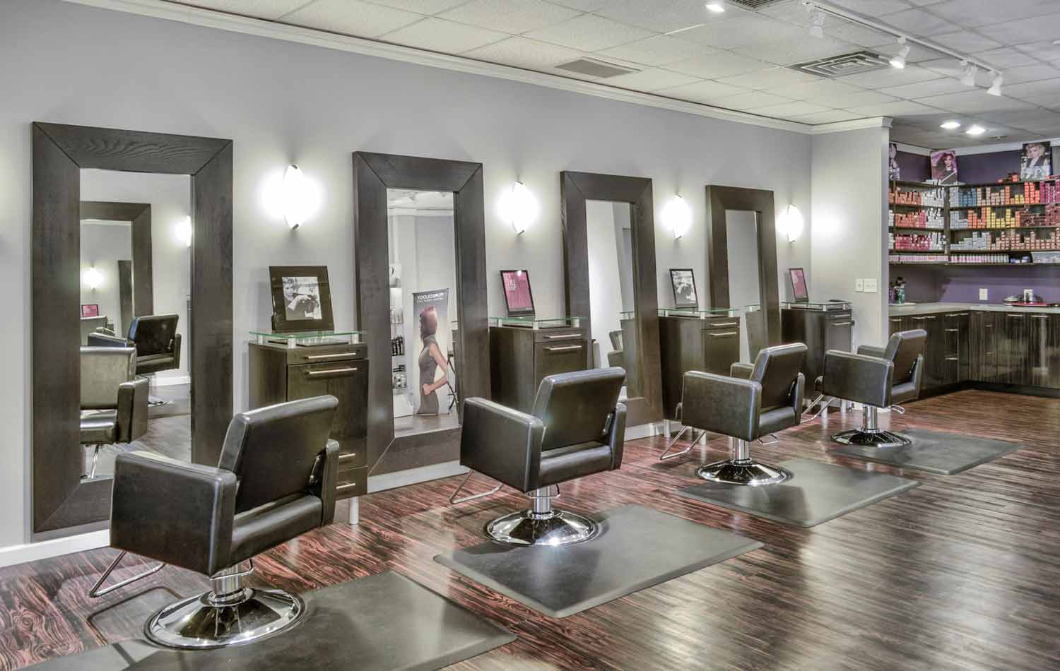 Beautiful Beauty Salon Decor